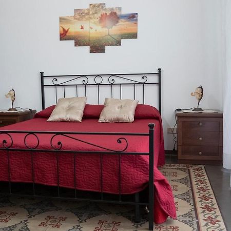 Mary'S Center House Apartment Катания Екстериор снимка