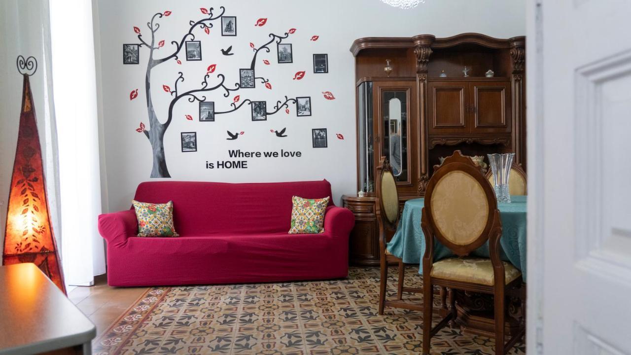 Mary'S Center House Apartment Катания Екстериор снимка