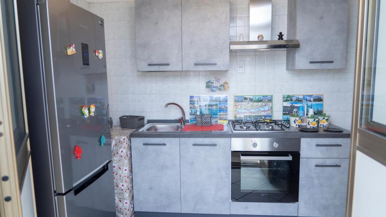 Mary'S Center House Apartment Катания Екстериор снимка